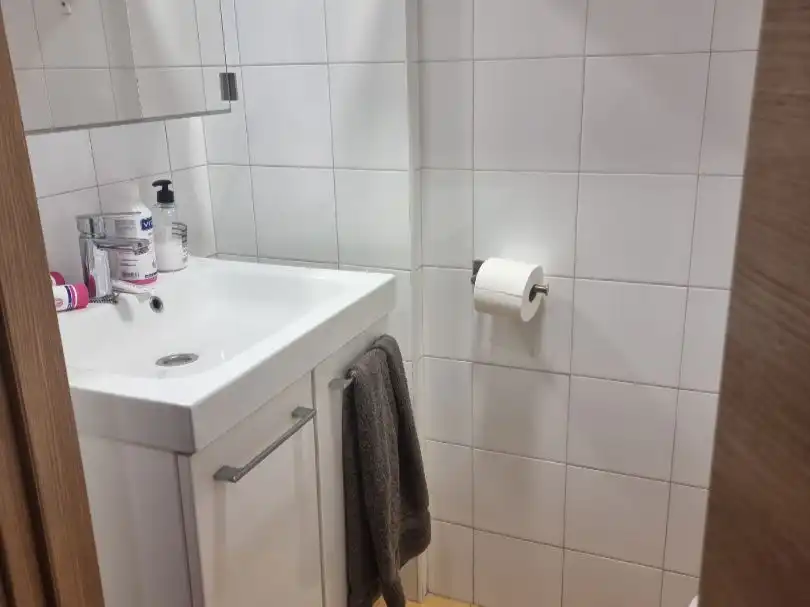 Bathroom of Flat for sale in San Juan de Aznalfarache  with Air Conditioner, Terrace and Balcony