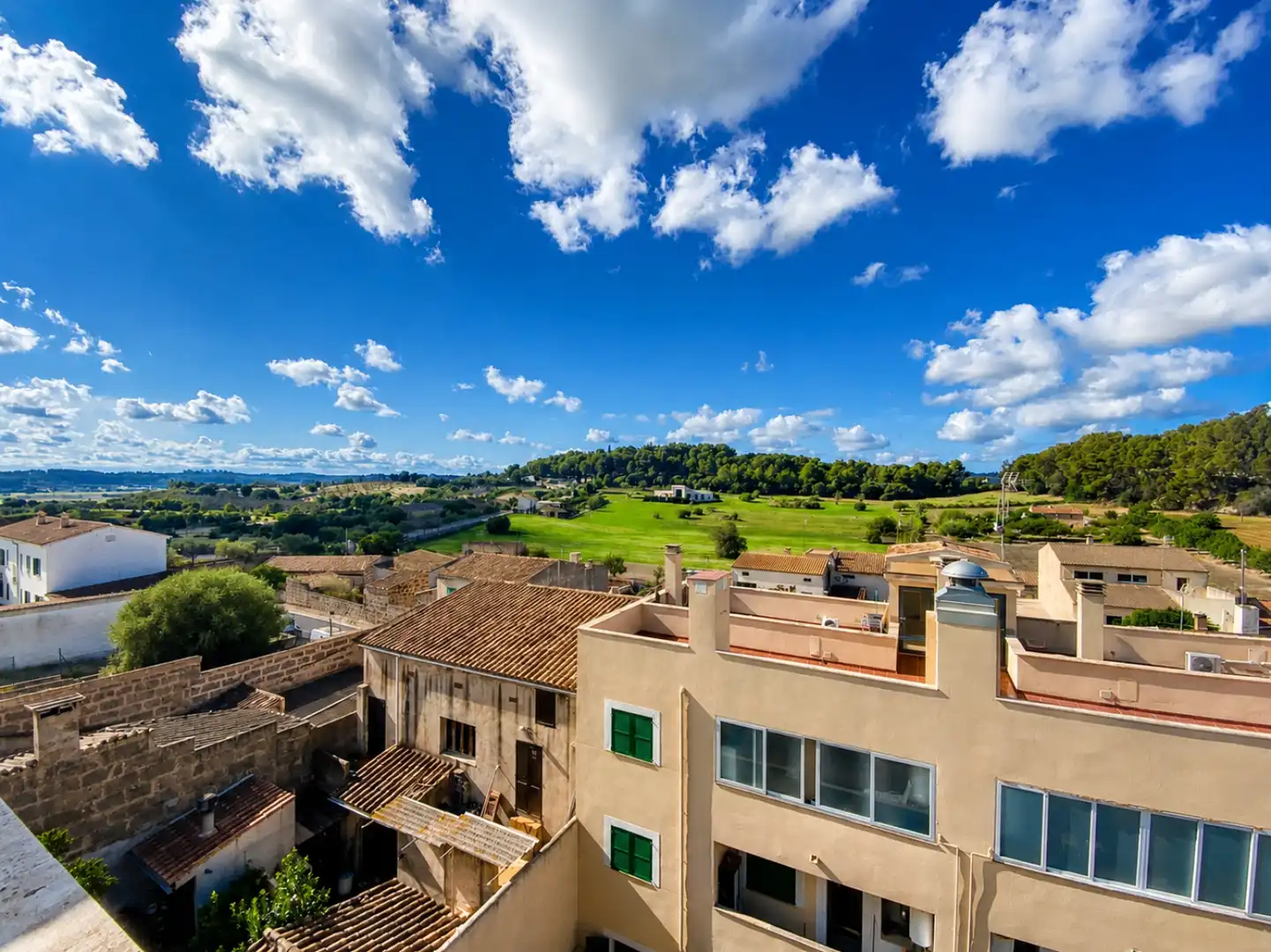 Außenansicht von Wohnung zur Miete in Sant Joan mit Klimaanlage, Terrasse und Möbliert