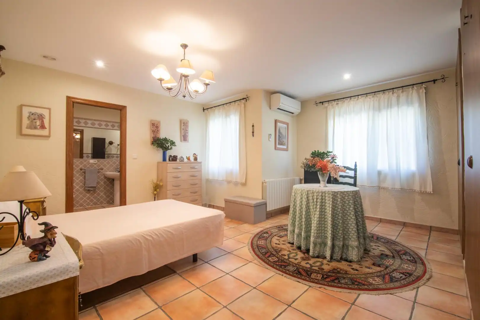 Bedroom of Houses for sale in Elche / Elx  with Air Conditioner, Heating and Private garden
