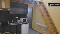 Kitchen of Flat to rent in  Madrid Capital  with Air Conditioner, Heating and Furnished
