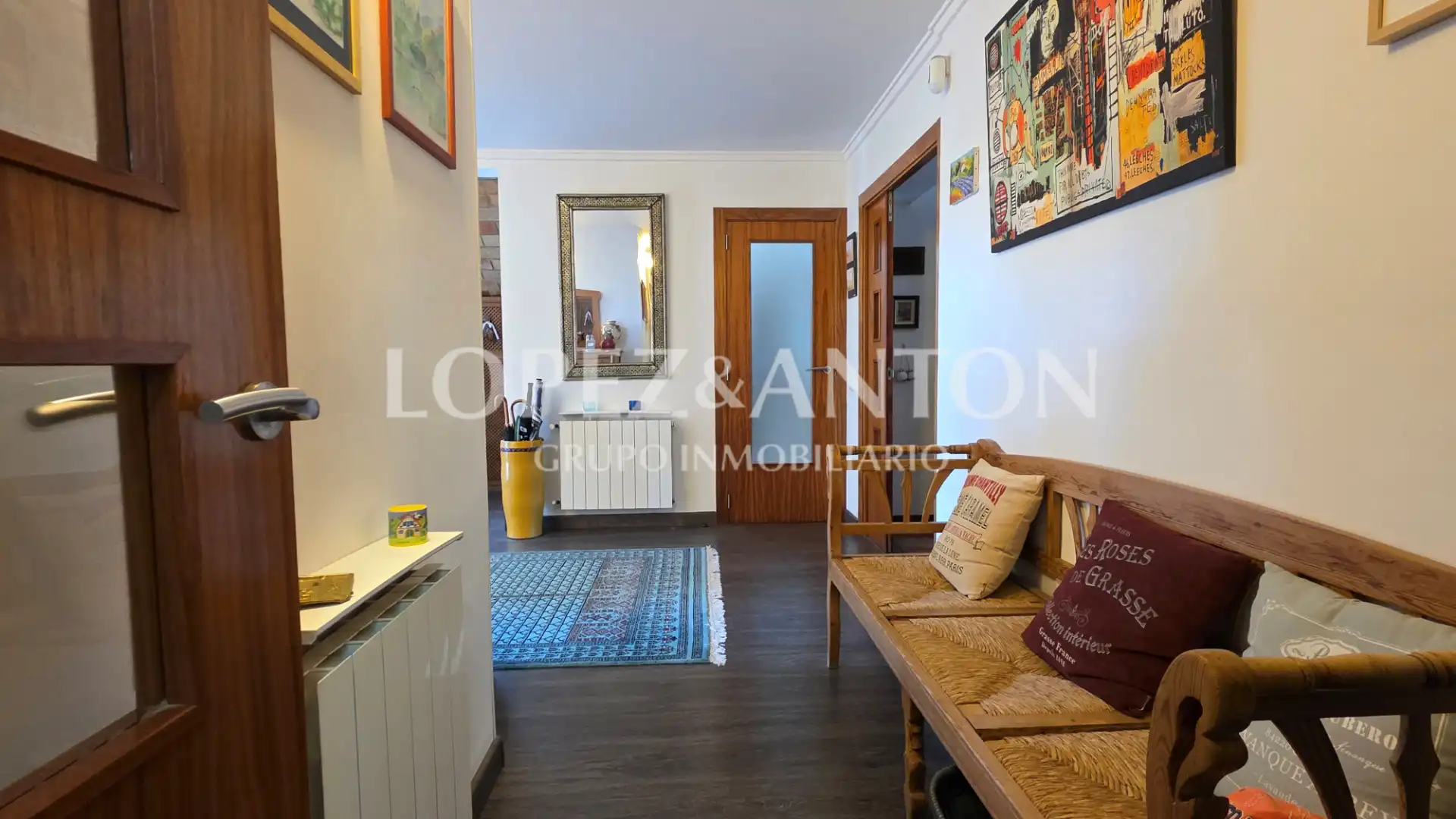Haus oder Chalet zum Verkauf in L'Eliana mit Klimaanlage, Heizung und Privatgarten
