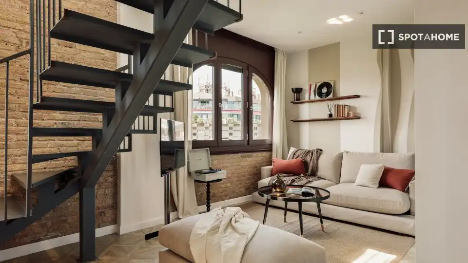 Living room of Flat for rent in  Barcelona Capital  with Air Conditioner, Heating and Furnished