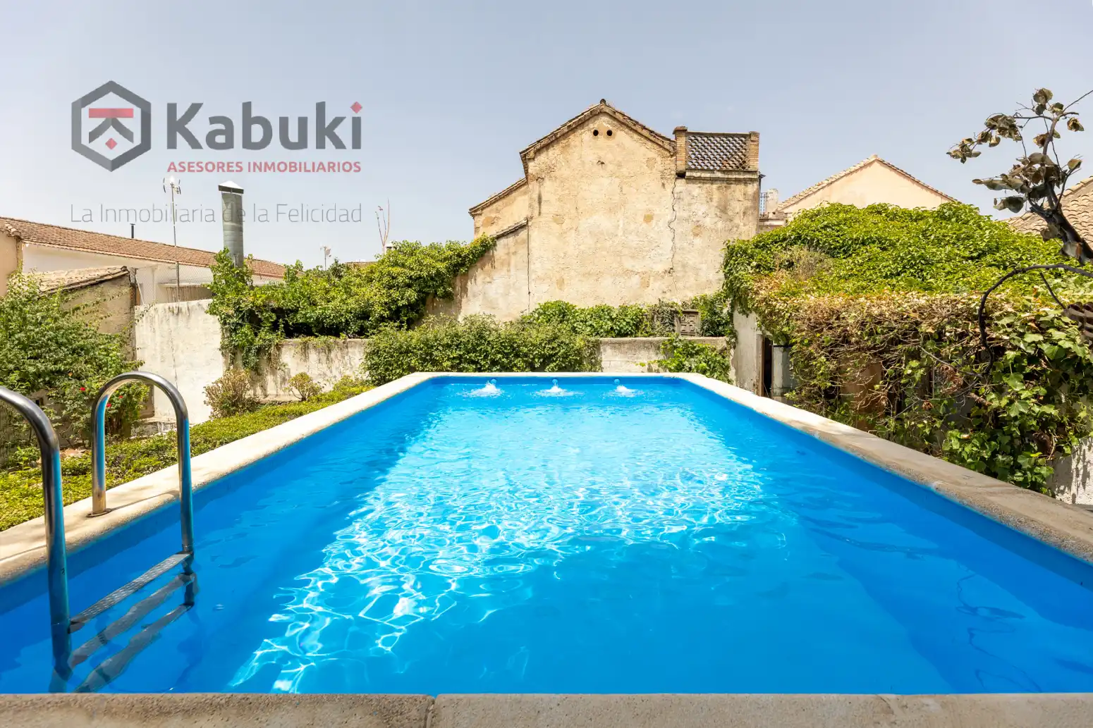 Casa amb piscina en venda a Alfacar - CL DR FLEMING 2
