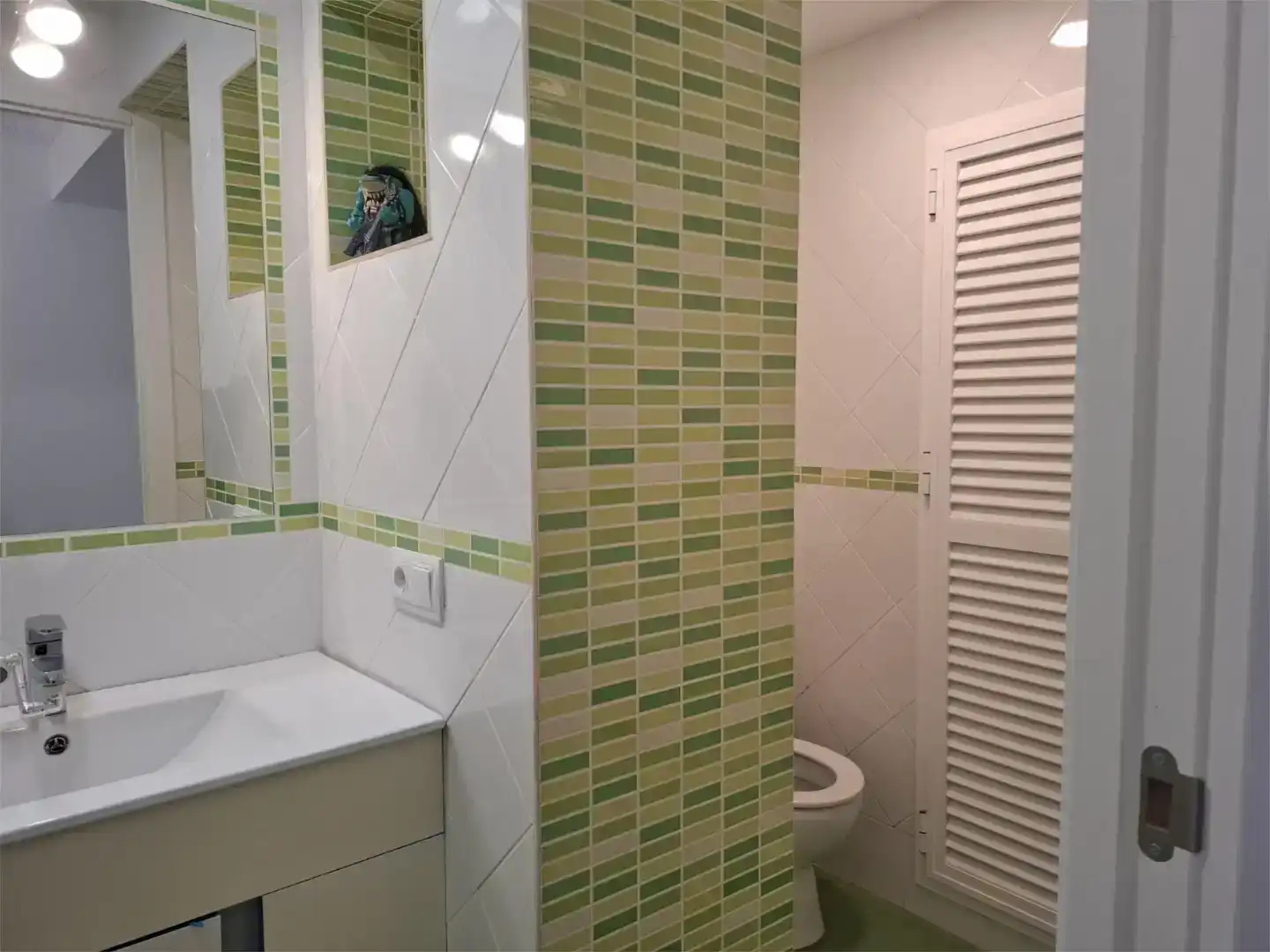 Baño de Piso en venta en Cerro - Amate