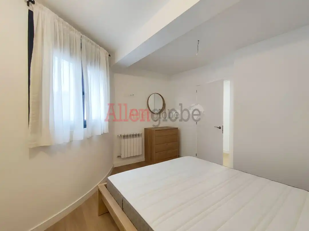 Schlafzimmer von Wohnungen zur Miete in Oviedo  mit Heizung