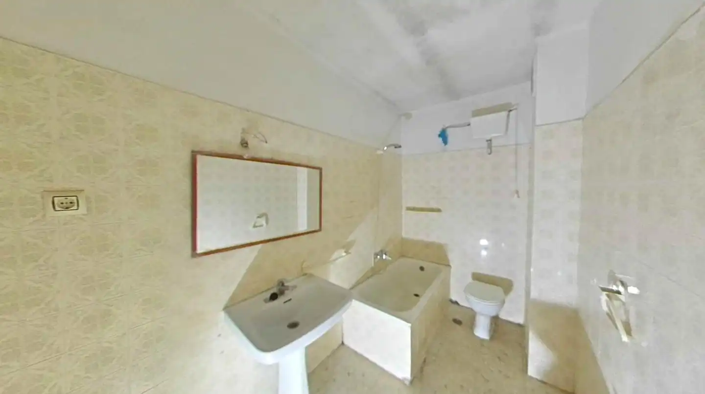 Bathroom of Flat for sale in Linares