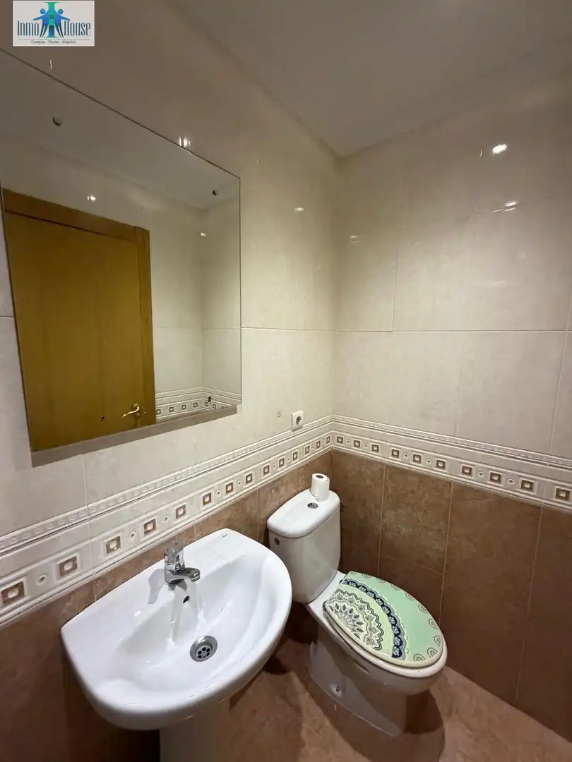 Baño de Dúplex en venta en Albacete con Calefacción y Amueblado