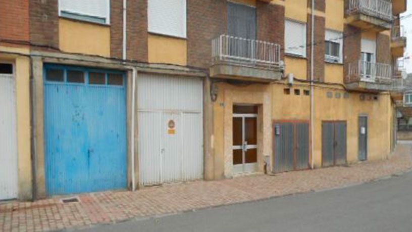 Vista exterior de Local en venta en Toral de los Vados