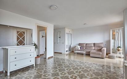 Living room of Flat for sale in Premià de Mar  with Heating