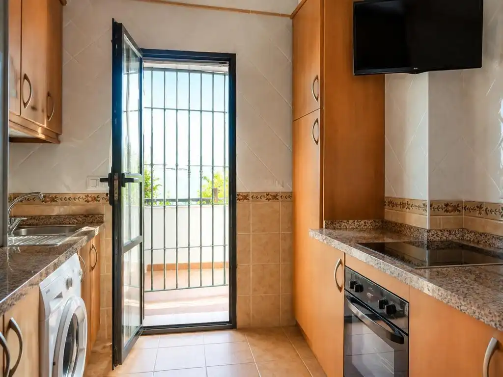 Cocina de Casa o chalet en venta en Hinojos con Aire acondicionado, Jardín privado y Terraza