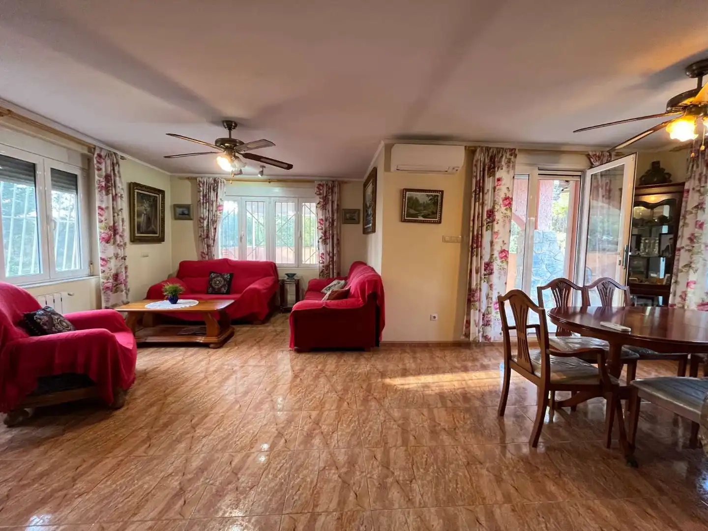 Sala de estar de Casa o chalet en venta en Torrevieja con Aire acondicionado, Trastero y Piscina