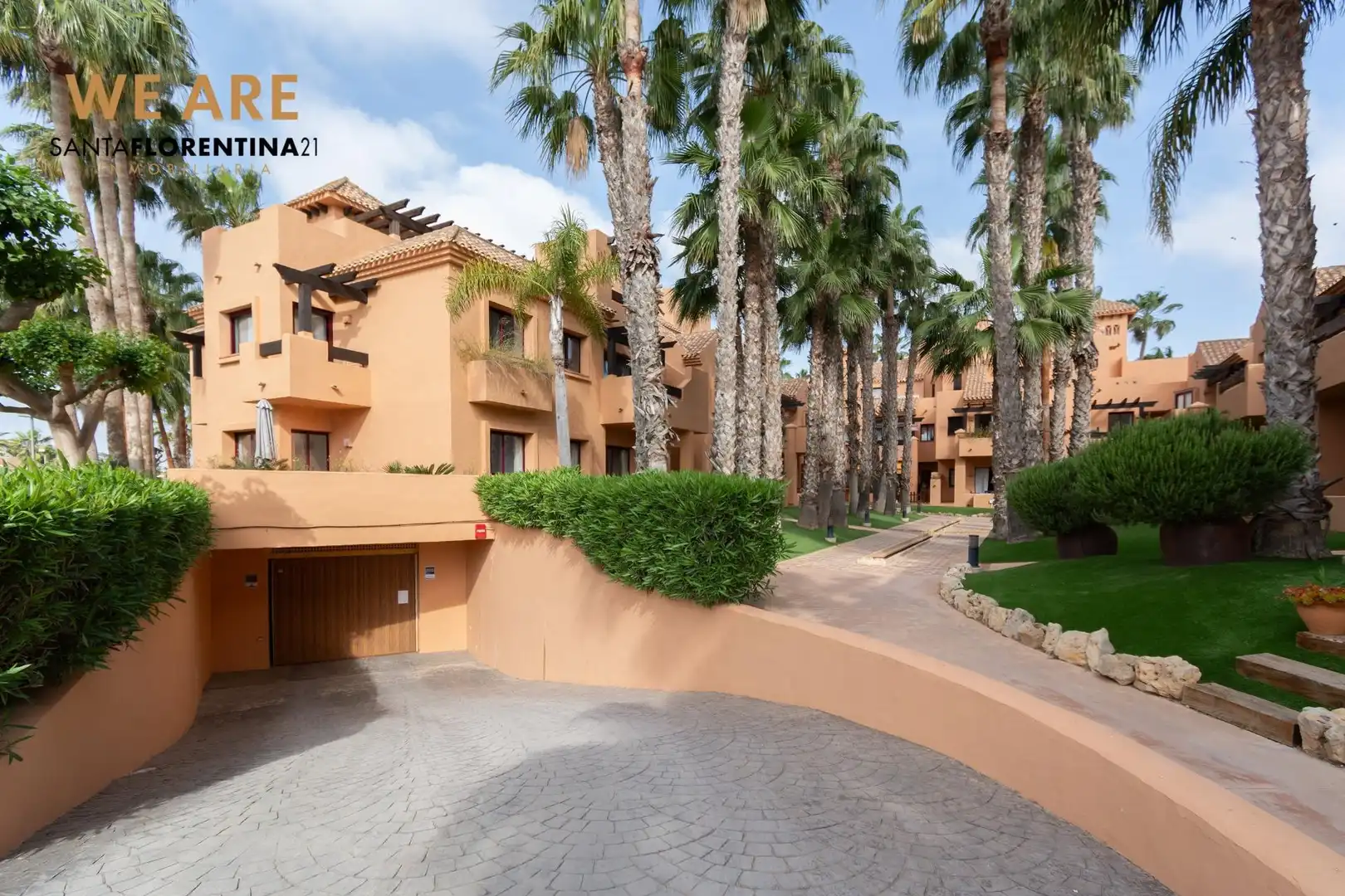 Vista exterior de Àtic en venda en Los Alcázares amb Aire condicionat, Jardí privat i Terrassa