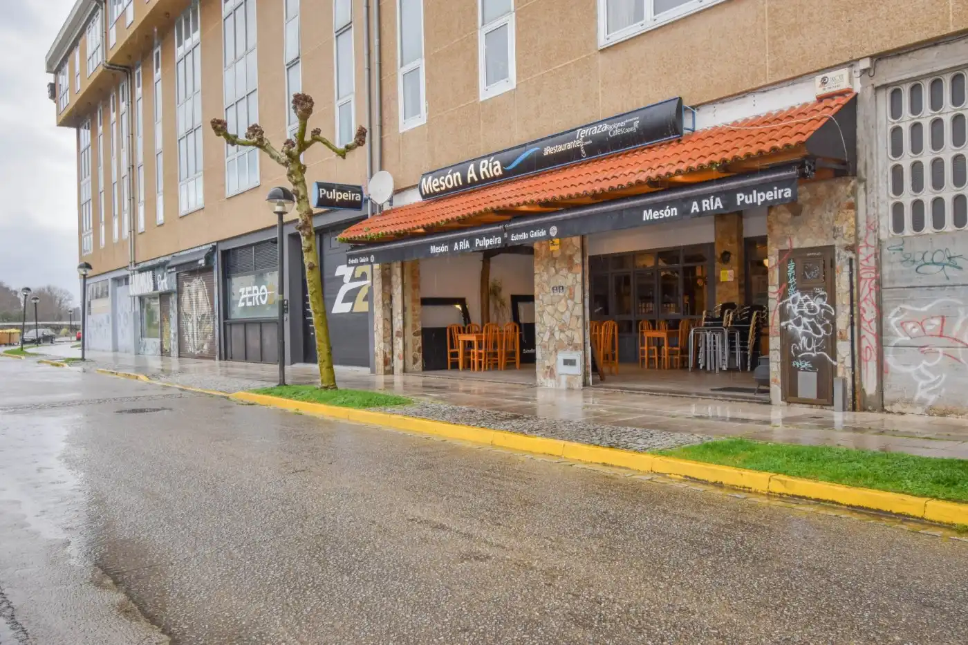 Locale commerciale in vendita a Cambre, imagen 2