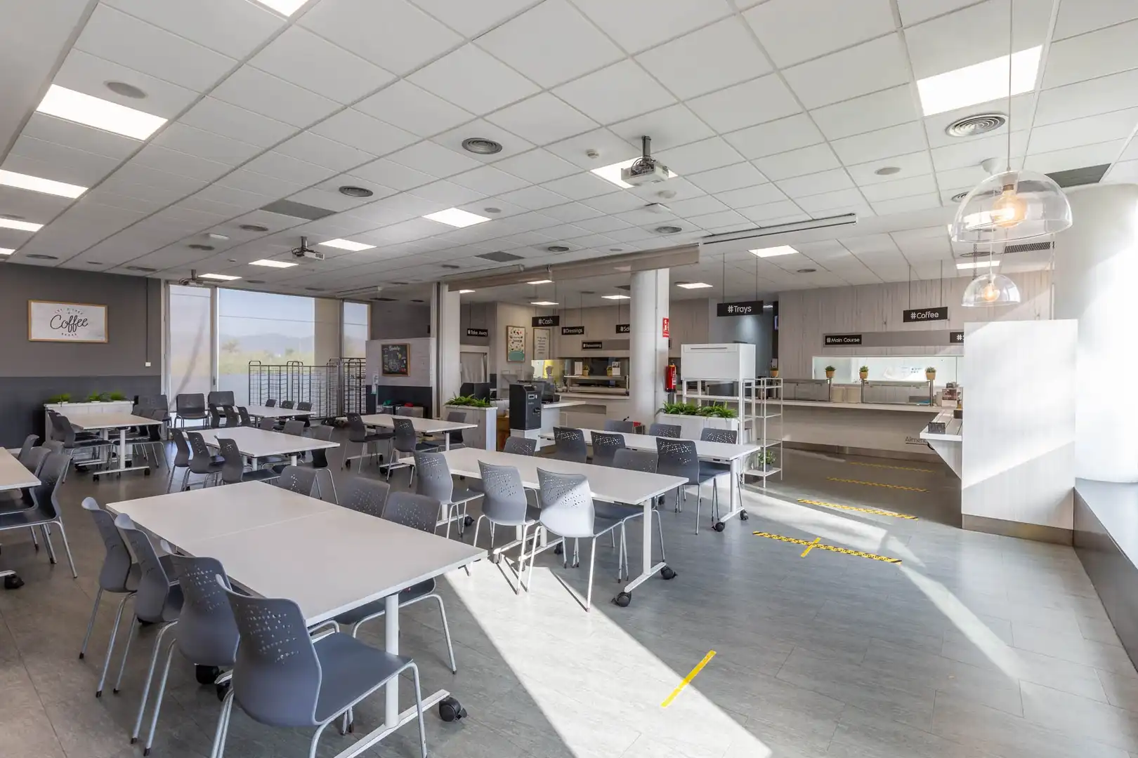 Gebäude zur Miete in El Prat de Llobregat