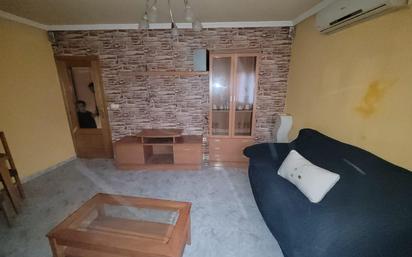 Sala d'estar de Apartament en venda en Elda amb Aire condicionat