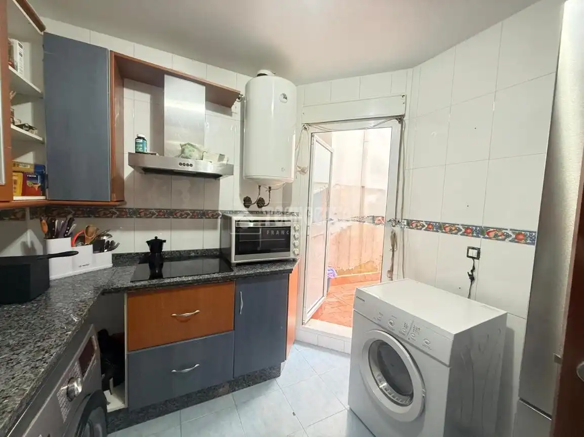 Kitchen of Flat for sale in Huelva