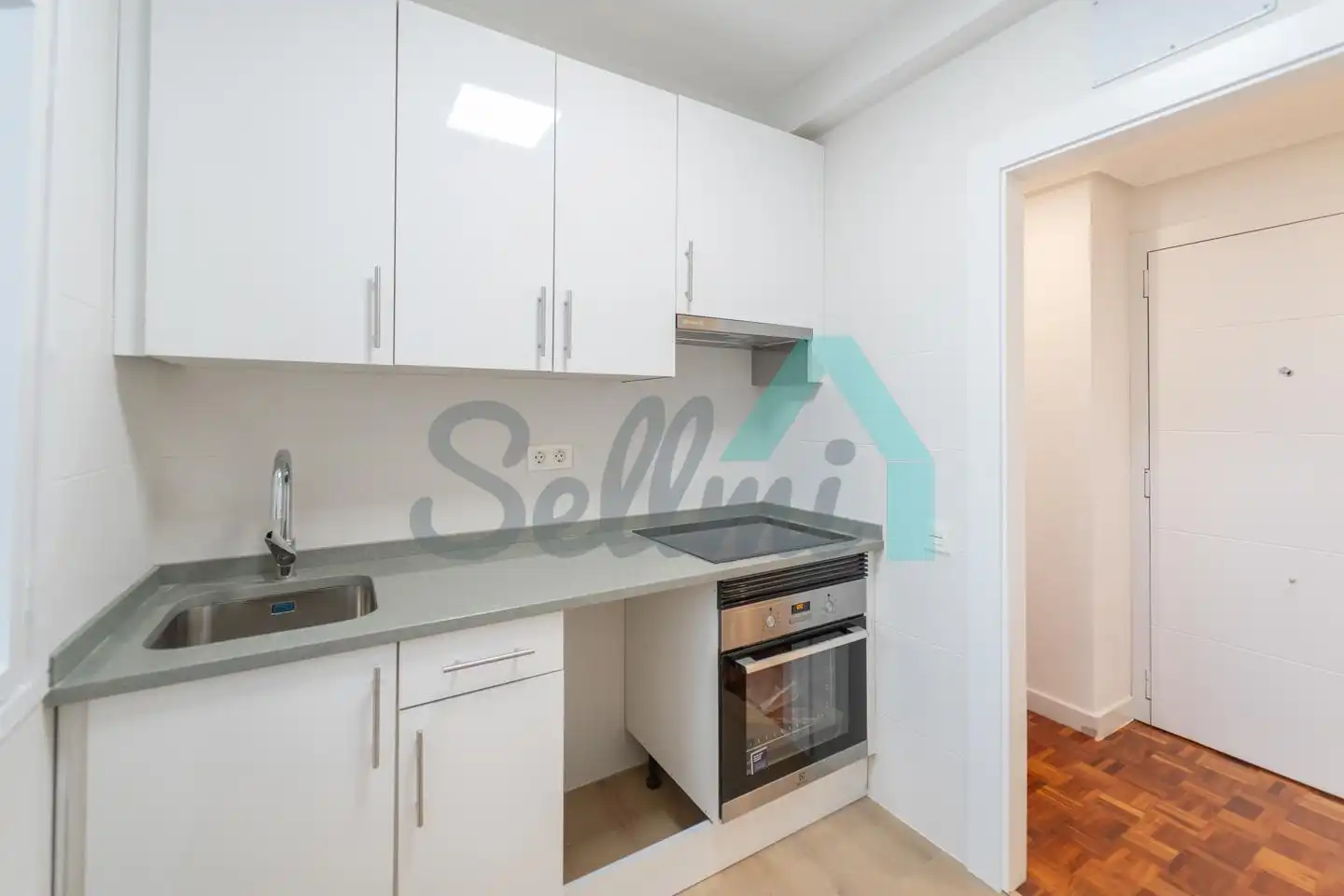 Kitchen of Flat for sale in Oviedo   with Heating, Parquet flooring and Storage room