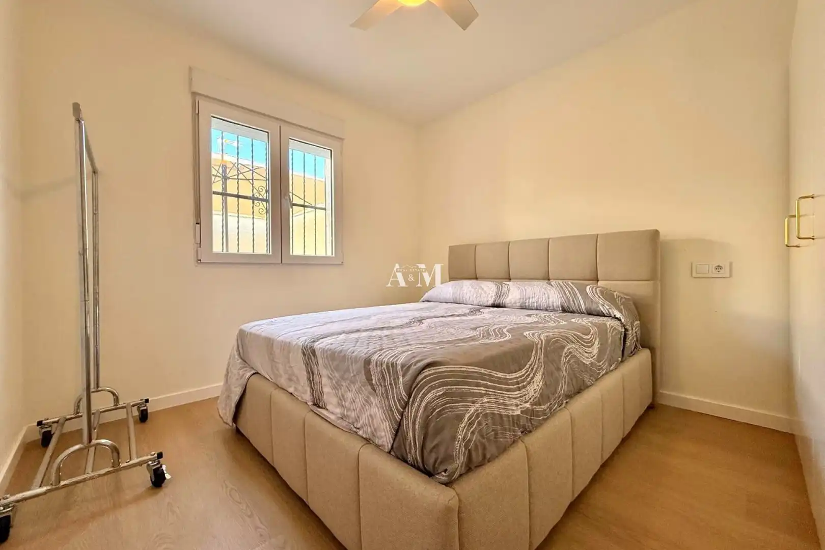 Bedroom of Houses for rent in Torrevieja  with Air Conditioner, Heating and Private garden