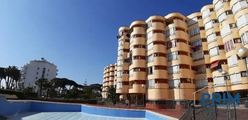 Vista exterior de Apartament en venda en La Pineda
