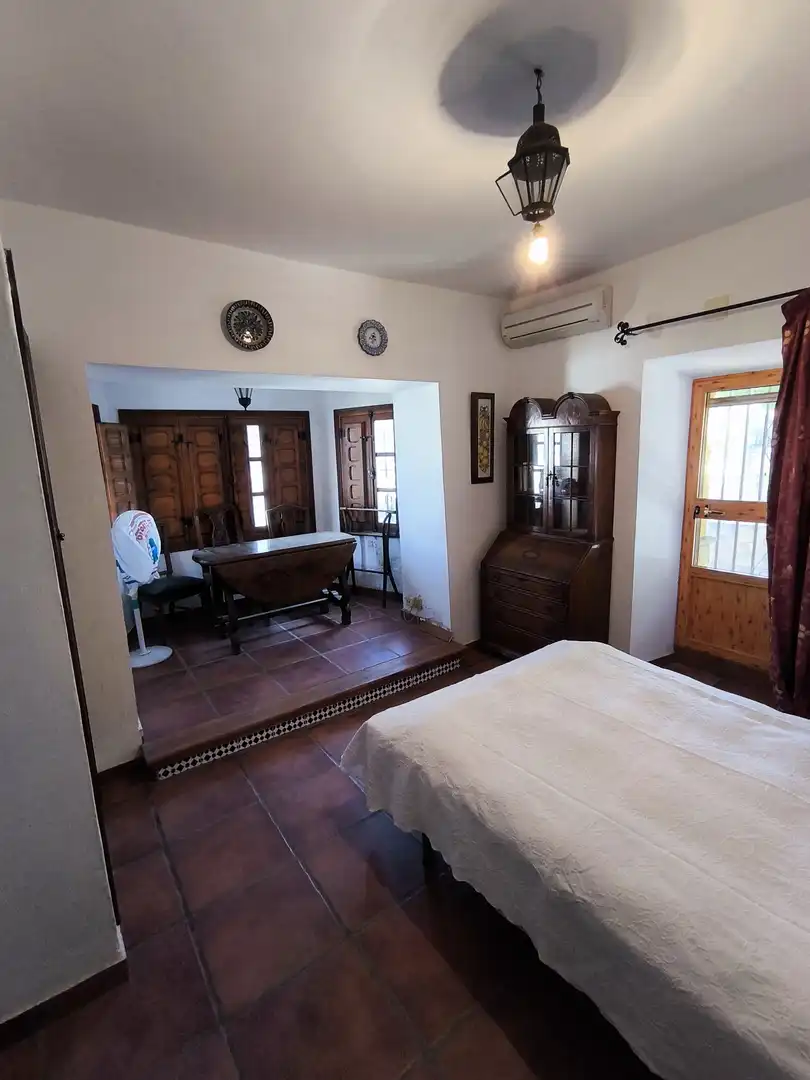 Dormitori de Casa o xalet en venda en Baños de la Encina amb Aire condicionat, Jardí privat i Terrassa