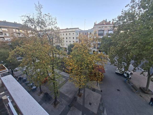 Piso en Venta en Arana Kalea en El Anglo