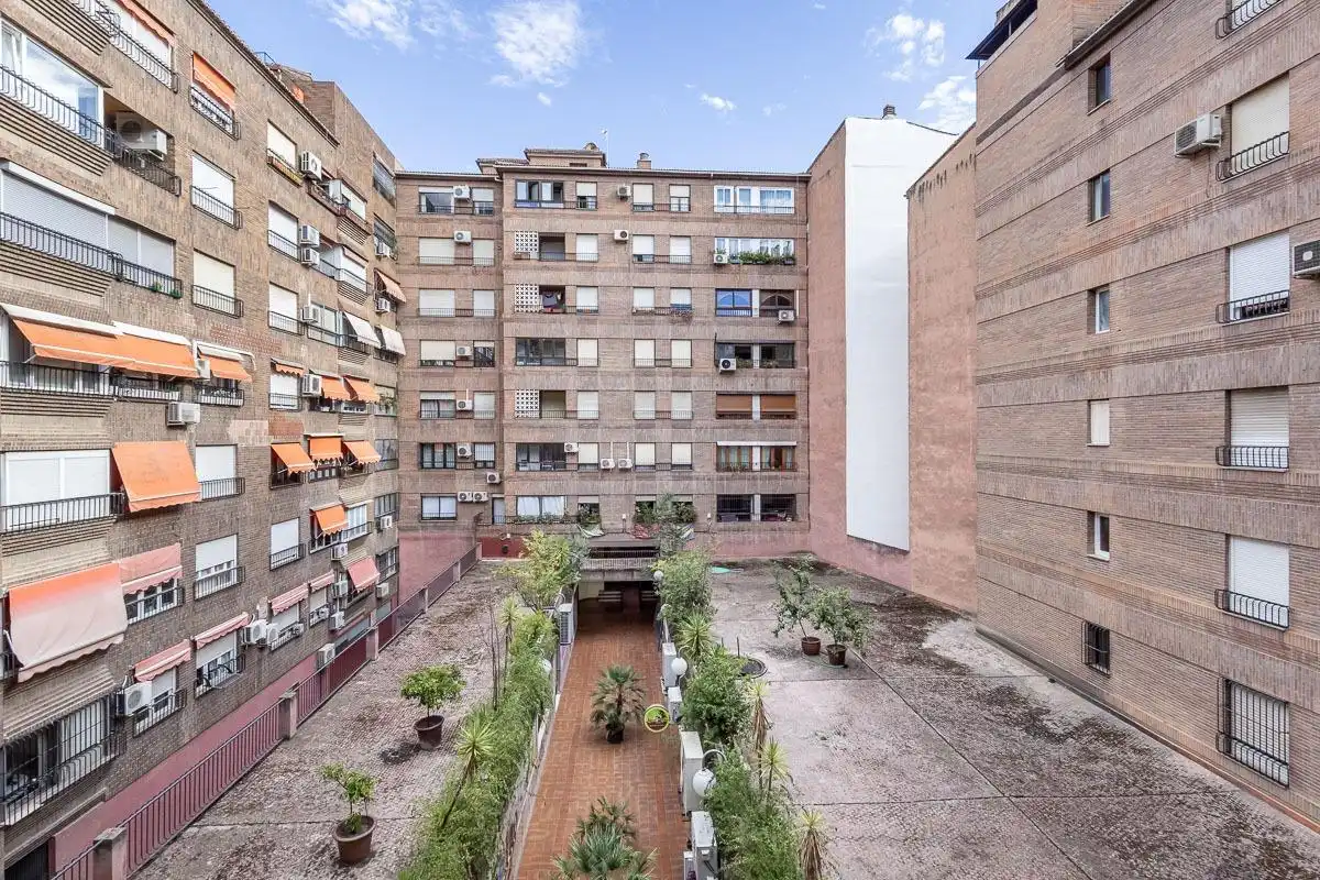 Piso con ascensor en venta en Calle OBISPO HURTADO, imagen 3