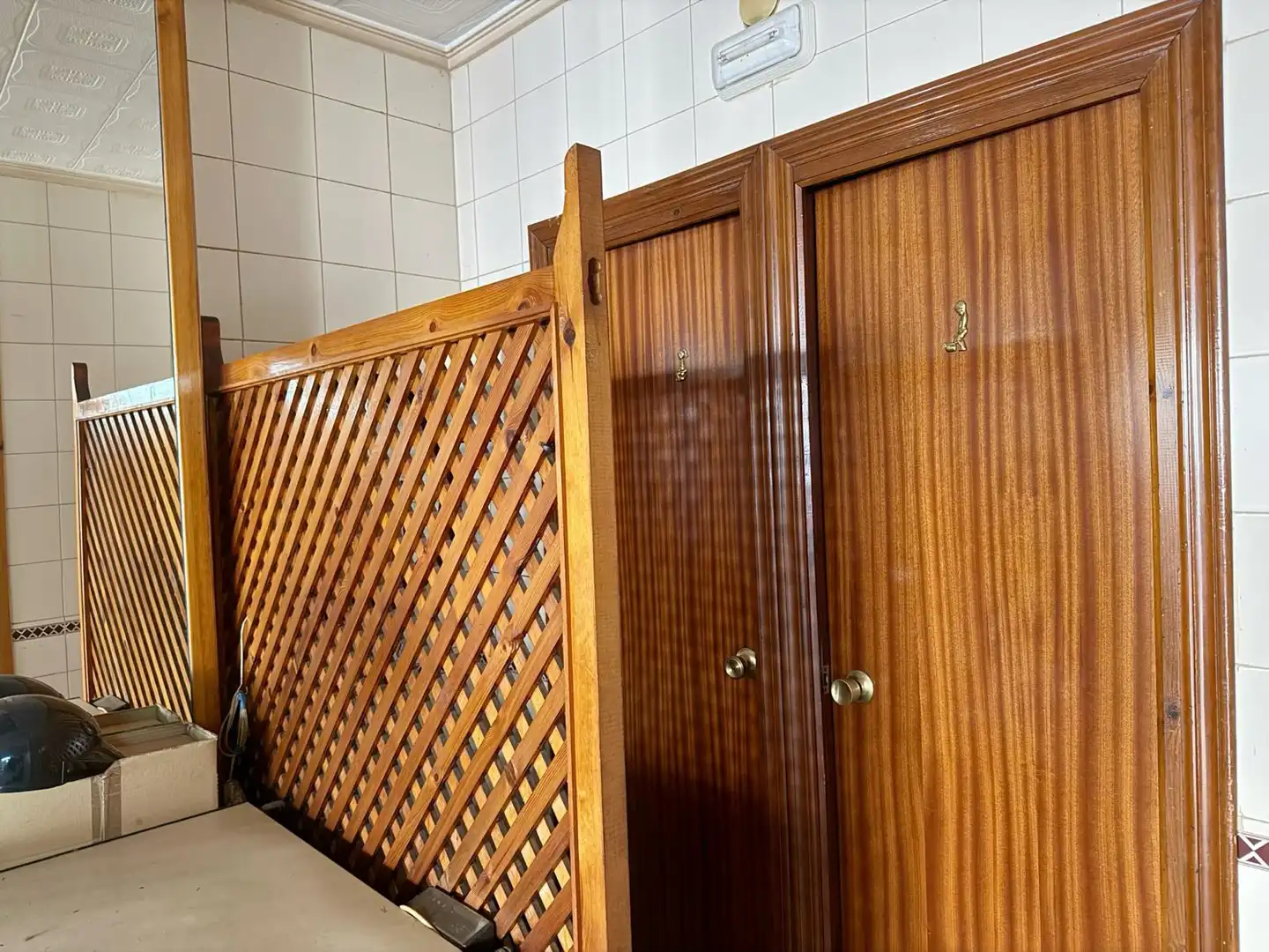Baño de Local de alquiler en Alzira con Aire acondicionado, Calefacción y Terraza