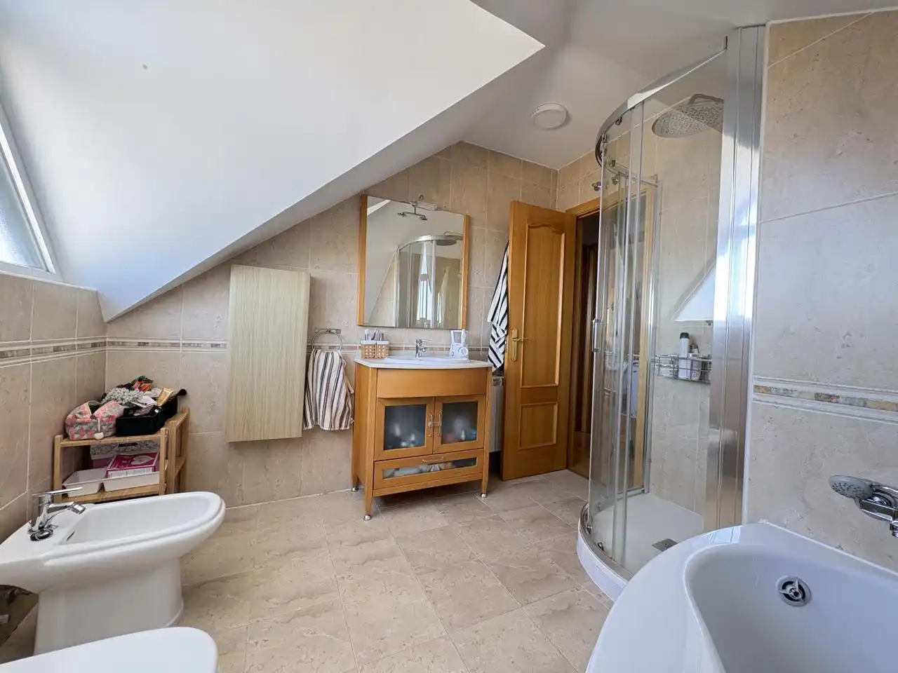 Badezimmer von Maisonette zur Miete in Torrelodones mit Klimaanlage, Heizung und Terrasse