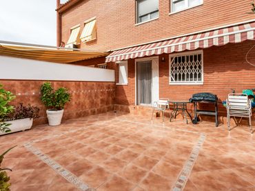 Reihenhaus mit Balkon zum Verkauf in Torre-roja-Campreciós