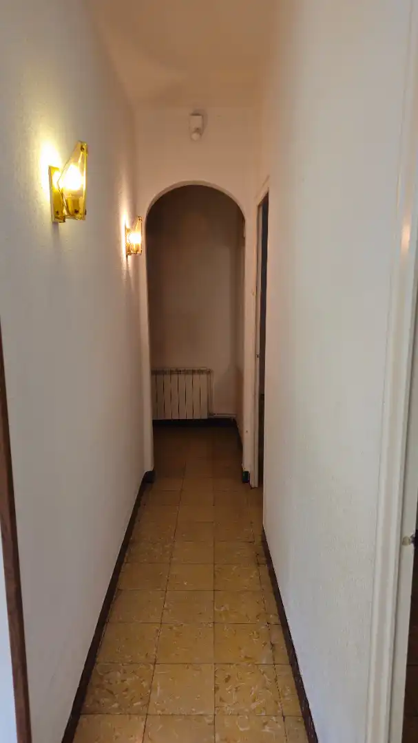 Flat for sale in Gironella