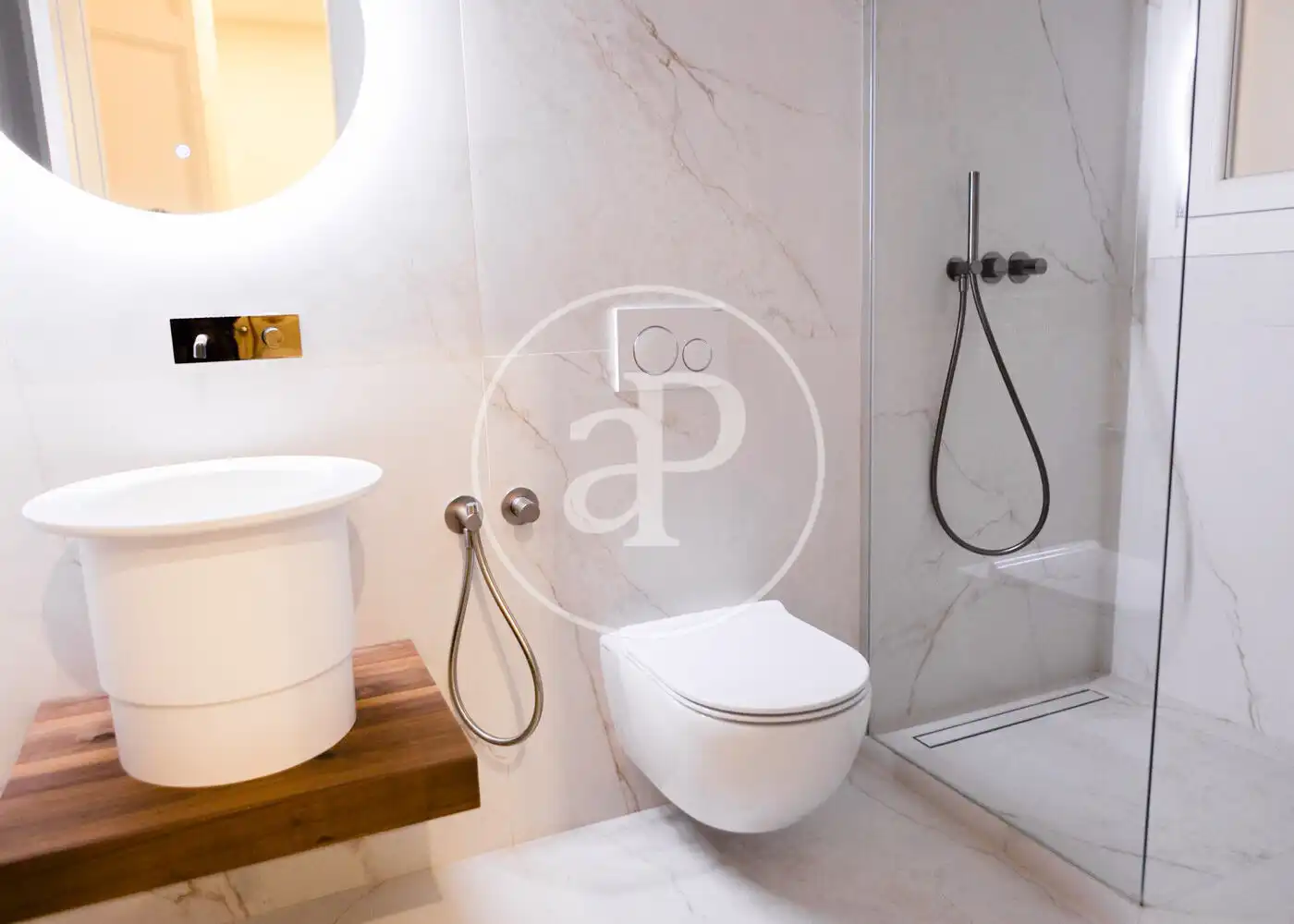 Piso con ascensor en venta en Carrer de Casp, imagen 13