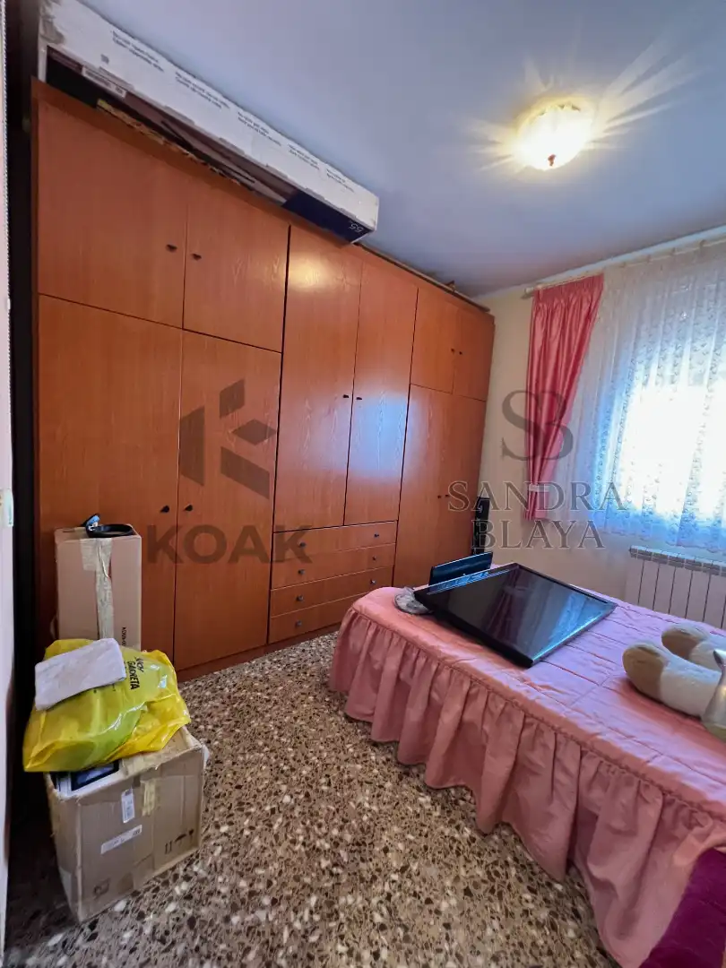 Dormitori de Pis en venda en Vilanova i la Geltrú amb Aire condicionat, Calefacció i Terrassa