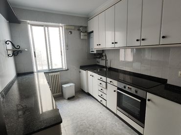 Wohnung mit Aufzug zur Miete in Rúa da Rosa