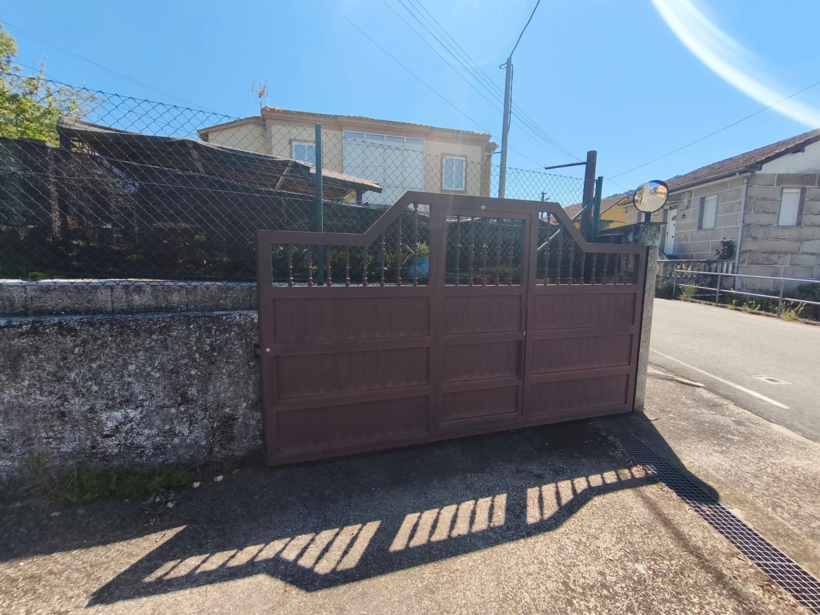 Vista exterior de Casa o xalet en venda en Ourense Capital  amb Calefacció, Jardí privat i Parquet