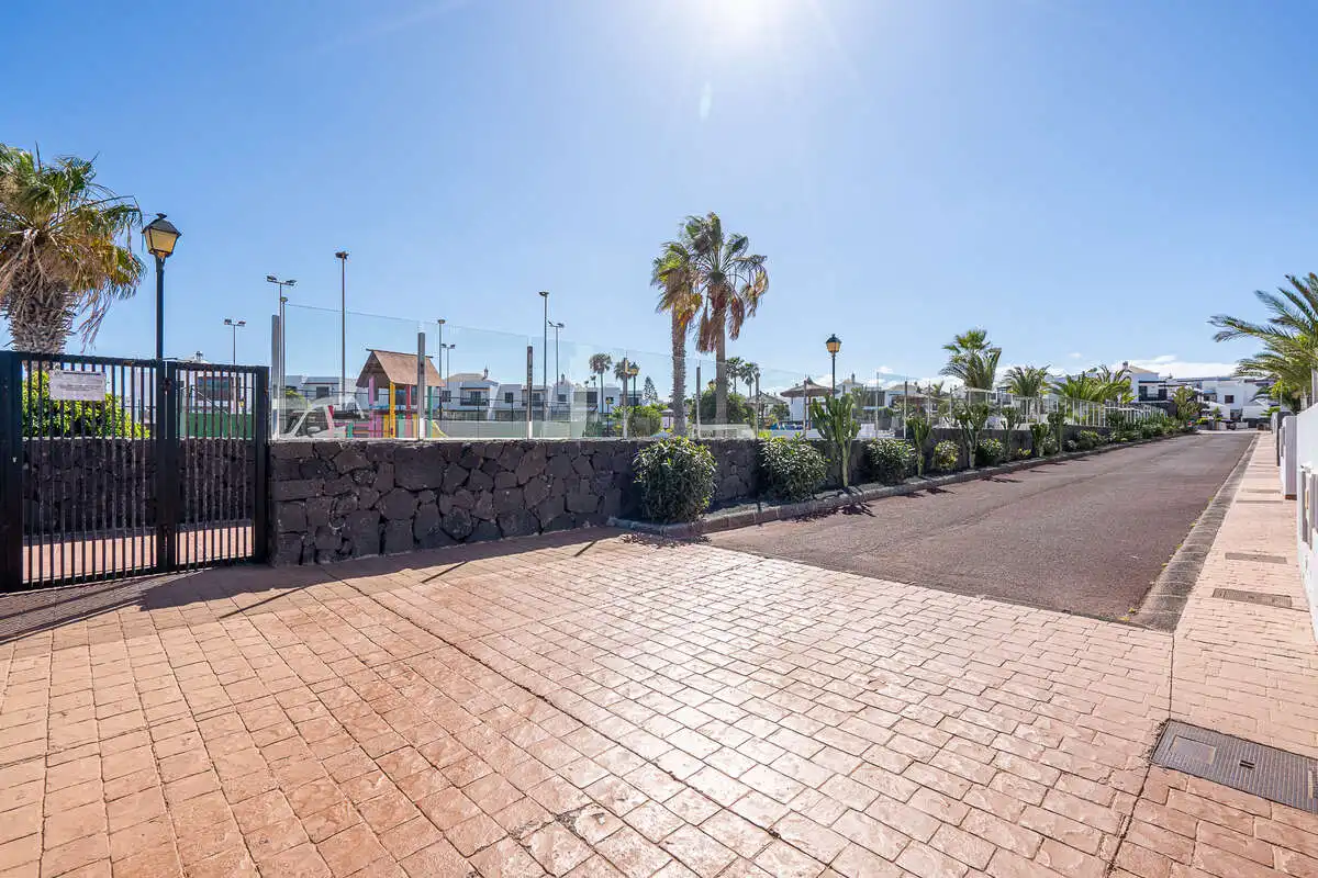 Vista exterior de Dúplex en venta en Teguise con Terraza, Trastero y Amueblado