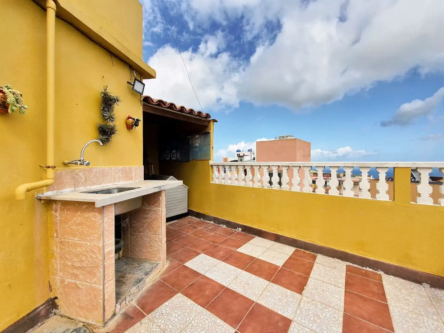 Terrassa de Casa o xalet en venda en Las Palmas de Gran Canaria amb Terrassa i Traster