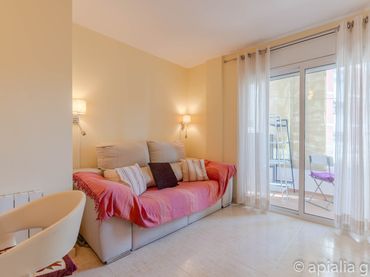 Appartamento con balcone in vendita a Sant Narcís