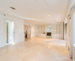Living room of House or chalet to rent in Pozuelo de Alarcón  with Air Conditioner, Heating and Private garden