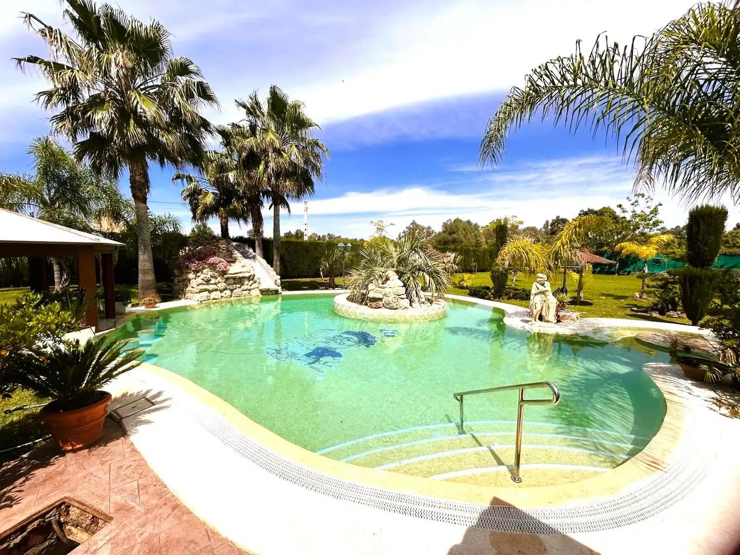 Piscina de Residencial en venta en Jerez de la Frontera