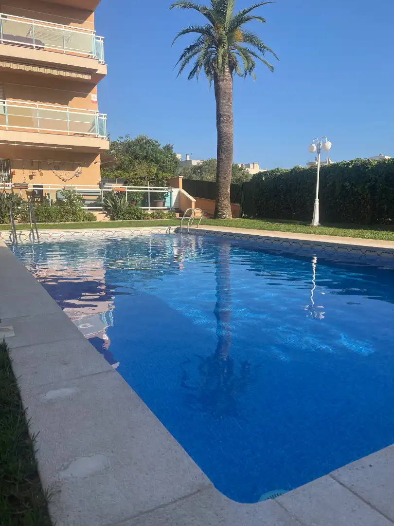 Erdgeschosswohnung mit Pool zur Miete in Carrer Francolí 12