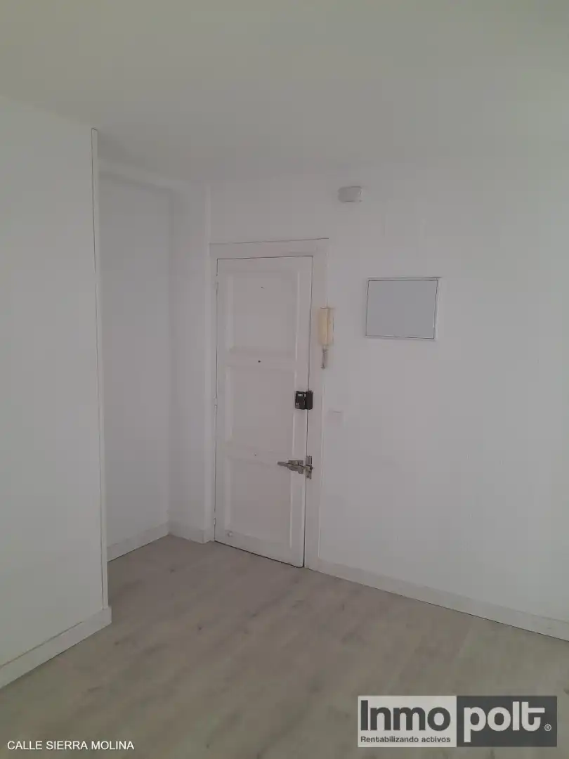Piso en venta en Madrid con Calefacción, Horno y Lavadora