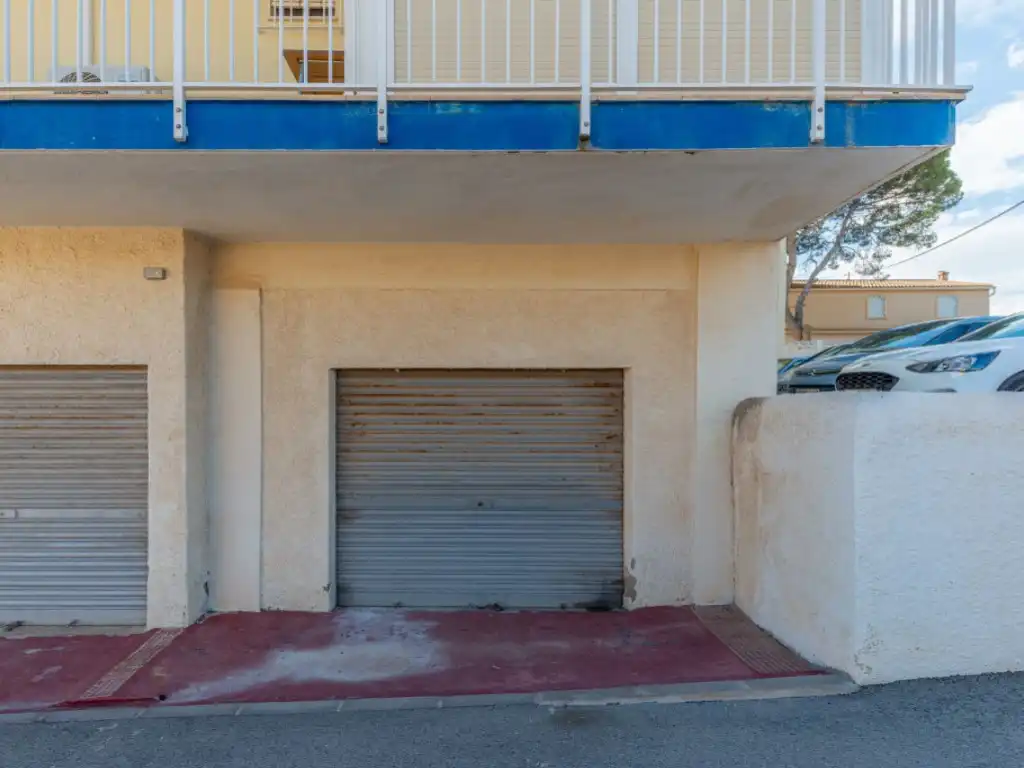 Apartments for sale in Calle Azorin 10 escalera 1 planta 06 puerta a, Campello Playa