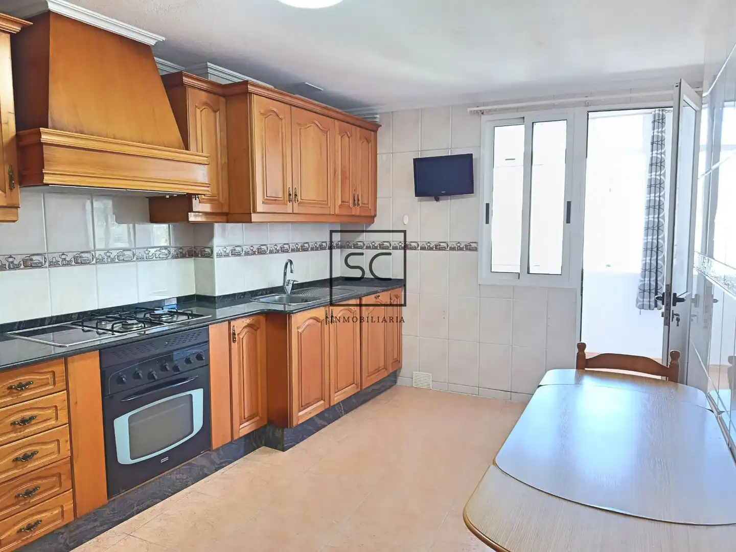 Cocina de Piso en venta en Ferrol con Calefacción, Terraza y Amueblado