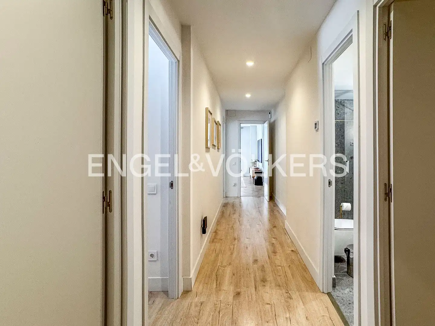 Flat for rent in Barcelona  with Air Conditioner, Heating and Parquet flooring