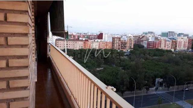 Piso en Alquiler en Plaça Grup Parpalló en Nou Campanar