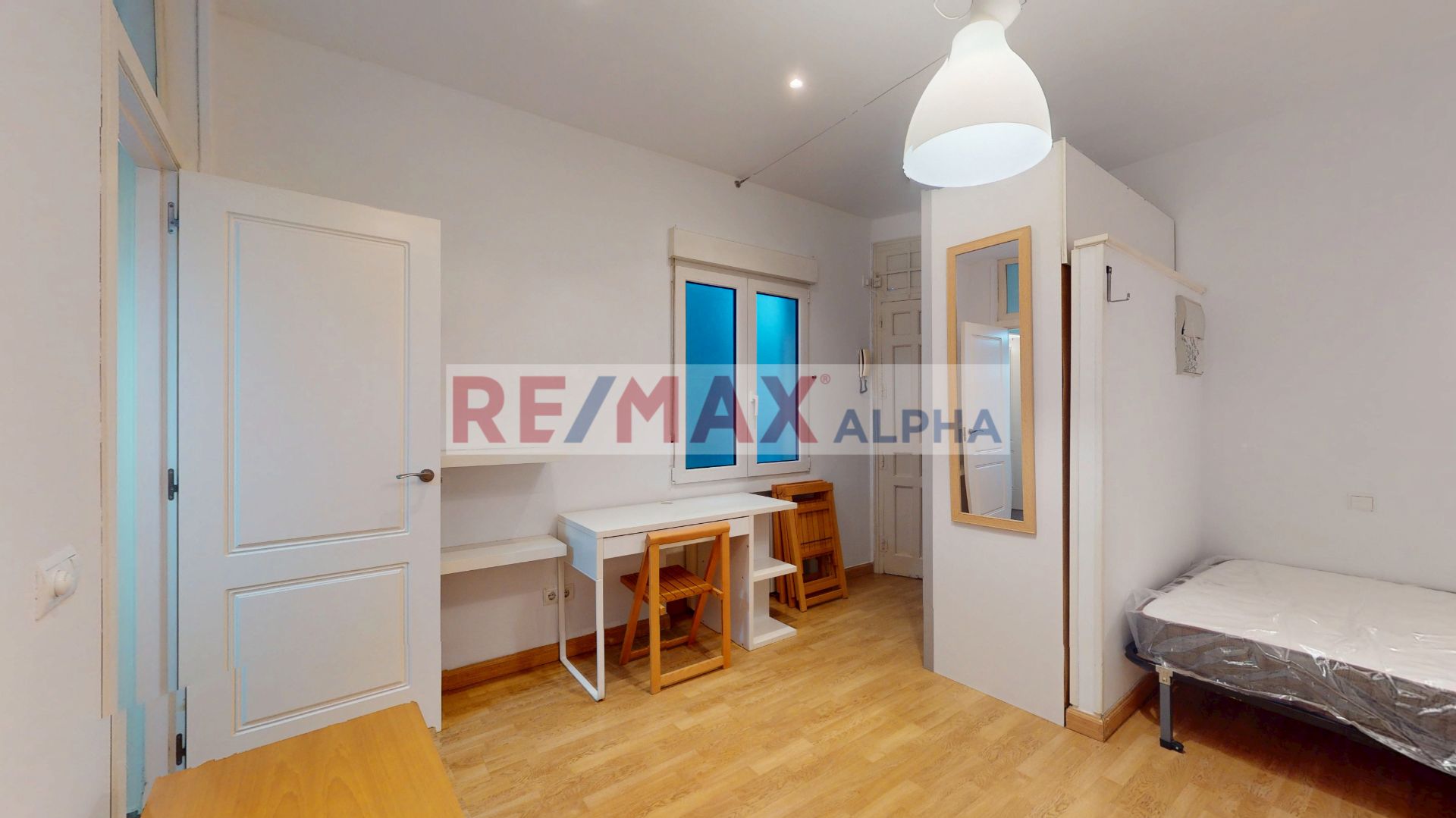 Estudi en venda en  Madrid Capital amb Calefacció, Parquet i Rentadora