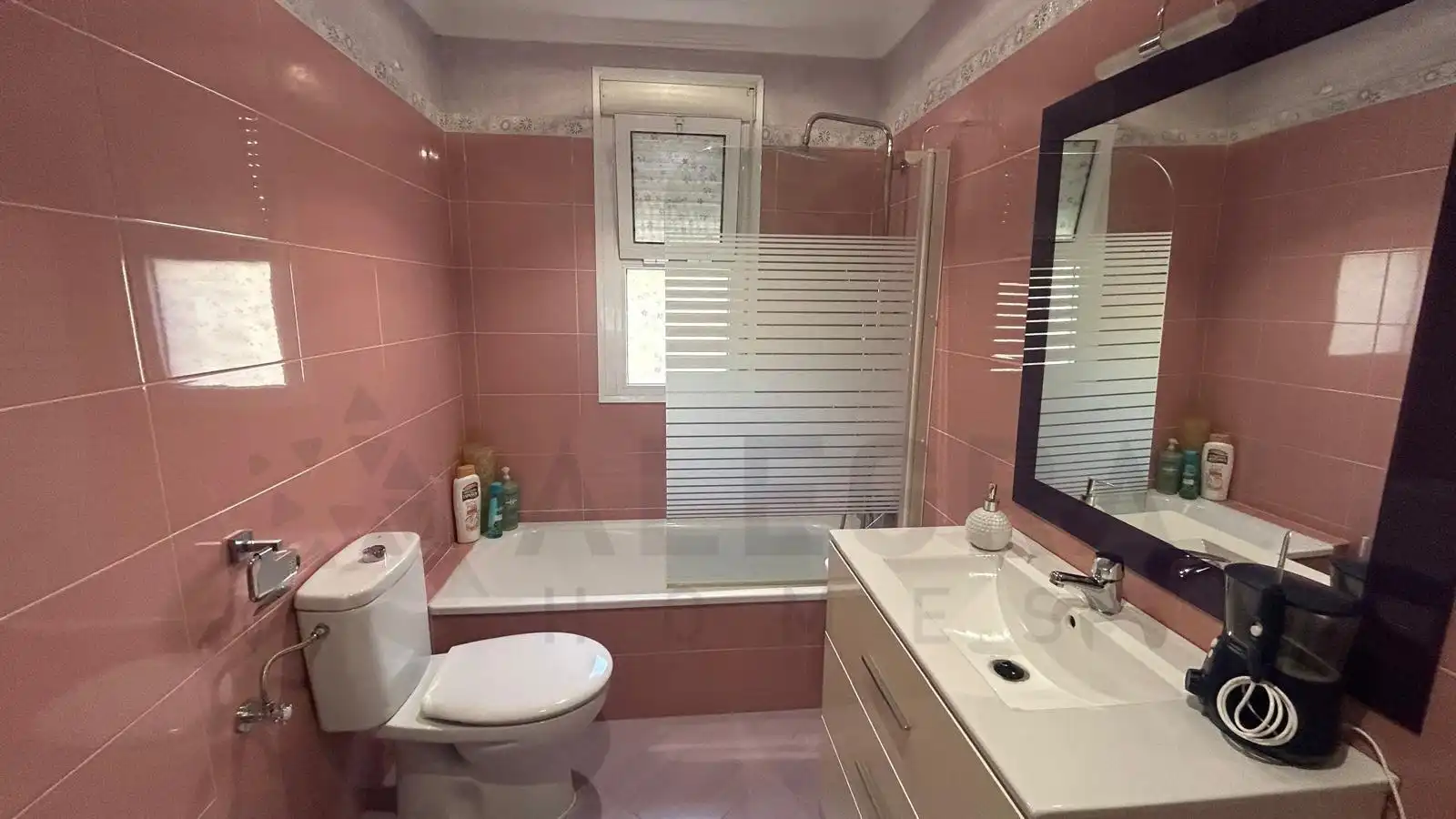 Bathroom of Houses for rent in Jerez de la Frontera  with Air Conditioner, Private garden and Storage room
