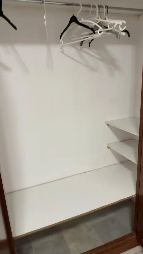 Piso para compartir en Granada con Calefacción, Terraza y Amueblado