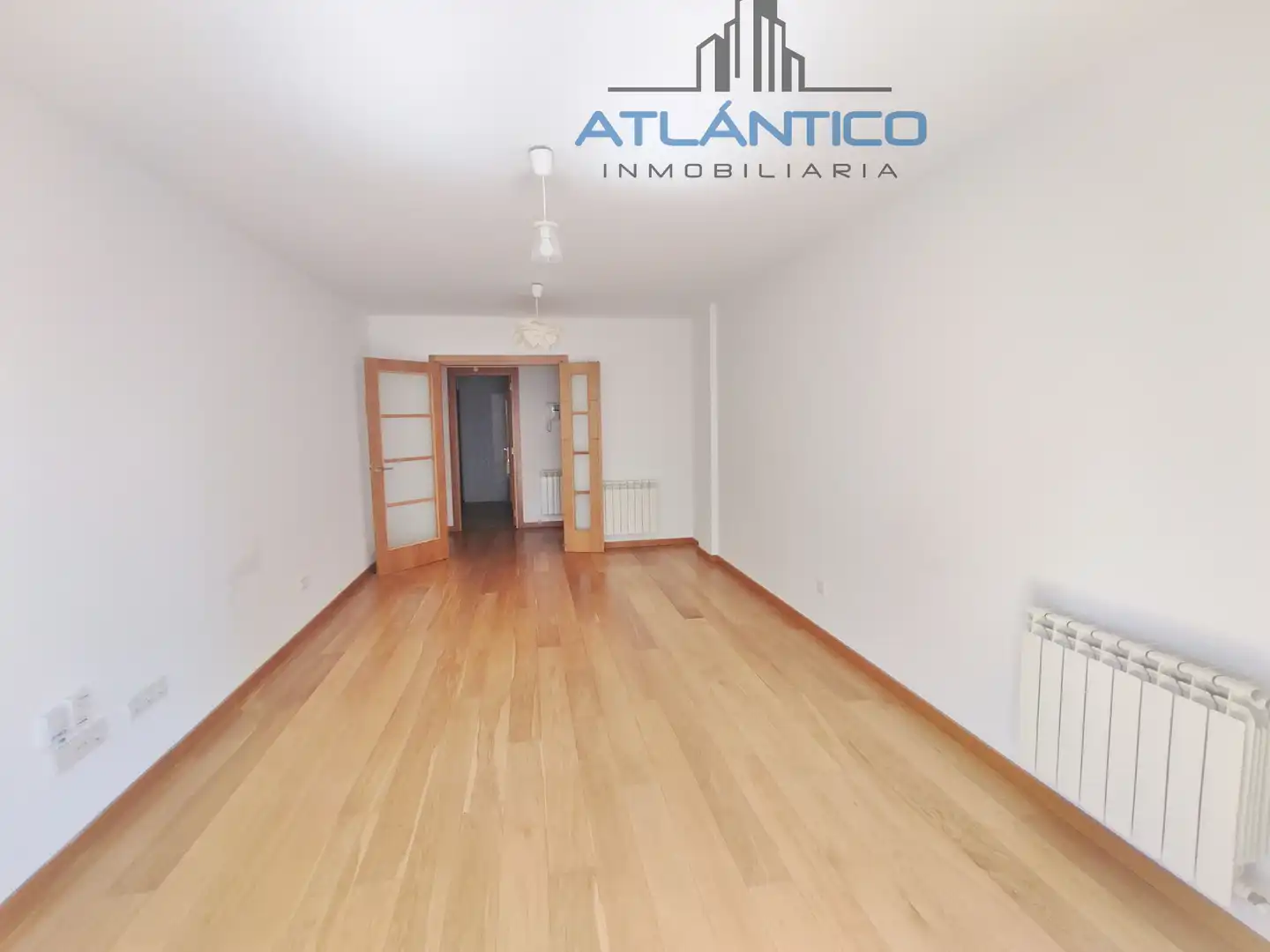 Piso en venta en A Coruña Capital  con Calefacción, Trastero y Horno