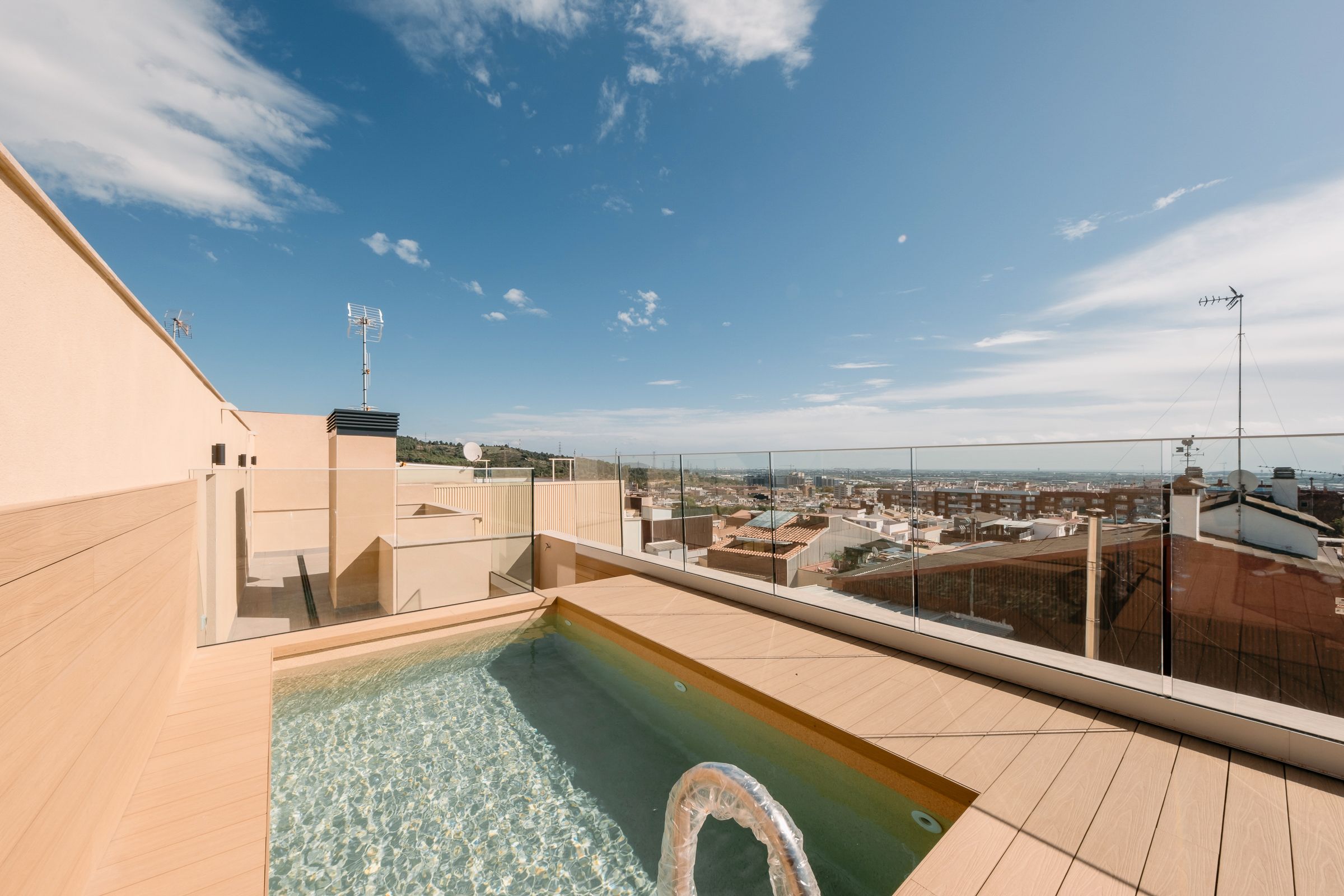 House or chalet for sale in Carrer de la Farigola, La Roureda